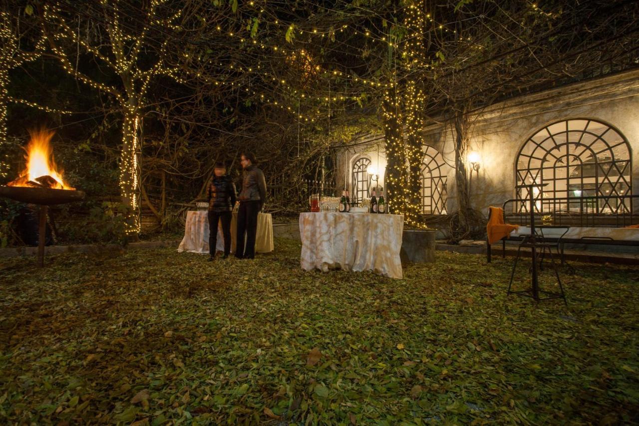 Albergo Ristorante Madonnina Cantello Exterior foto